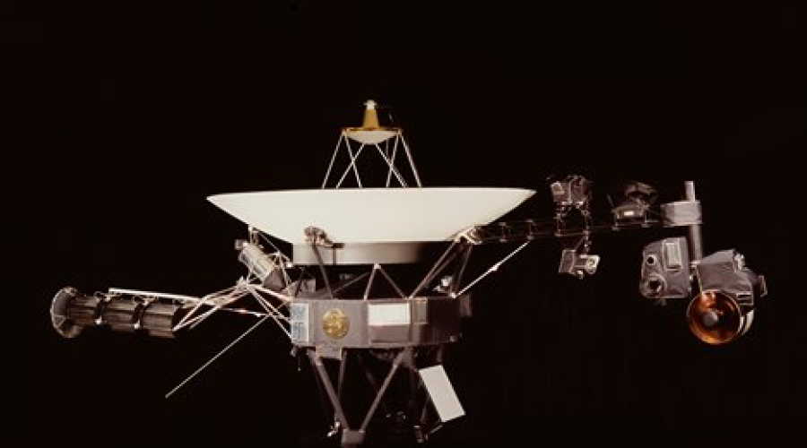 Nasa rikthehet në Voyager 2: kontakt 12 miliardë milje larg